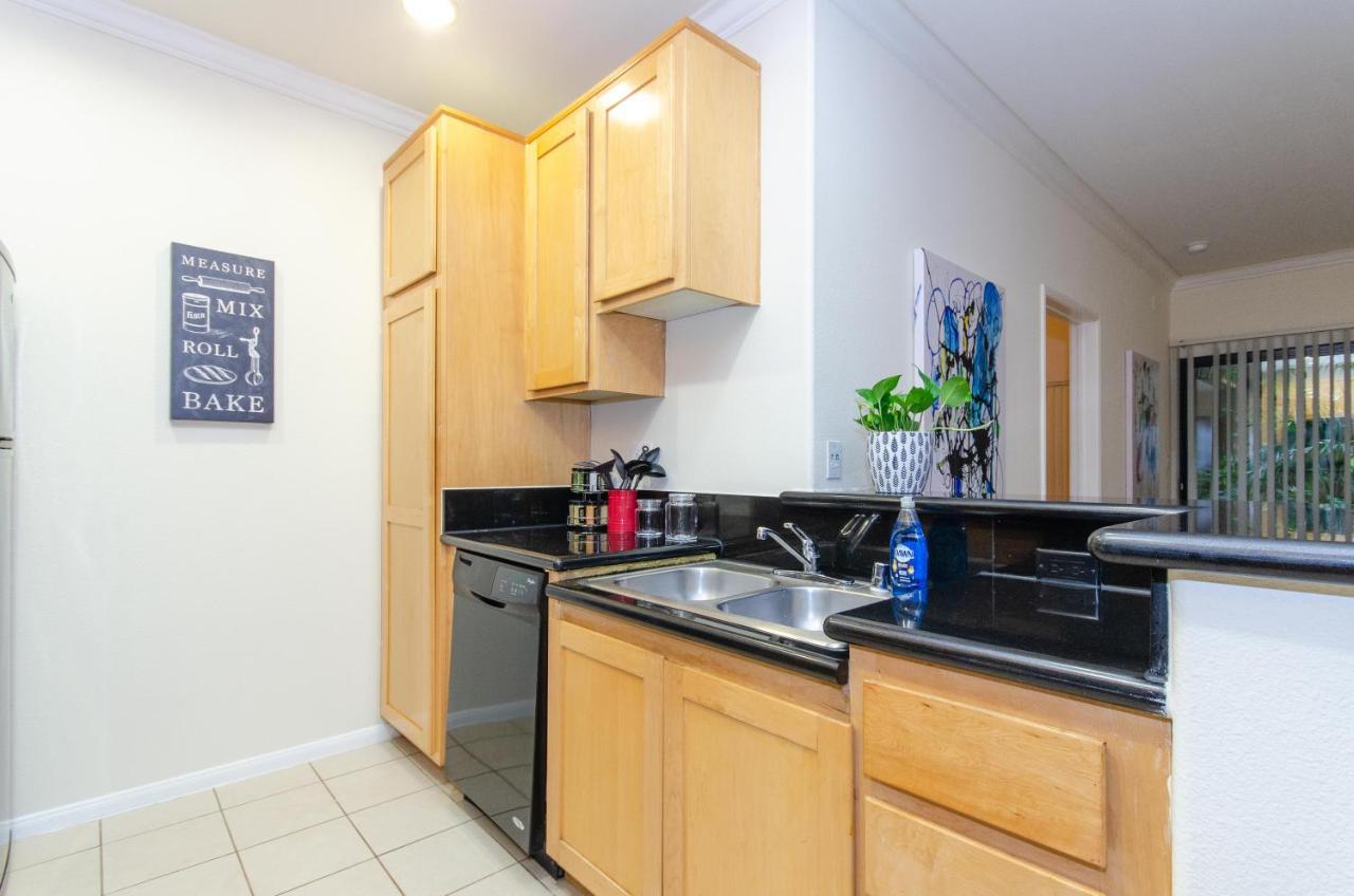 Located Perfectly 2 Bedroom Downtown Los Angeles Esterno foto